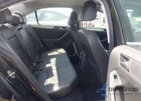 2017 Volkswagen Jetta 1.4T Se z USA, uszkodzony, nr VIN 3VWDB7AJXHM342587